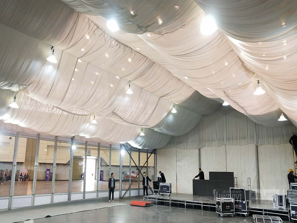 燈光設(shè)備出租用在篷房?jī)?nèi)很合適