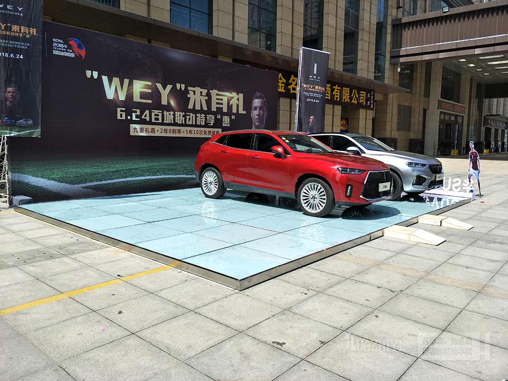 戶外車展特惠活動(dòng)租賃華熠玻璃地臺(tái)