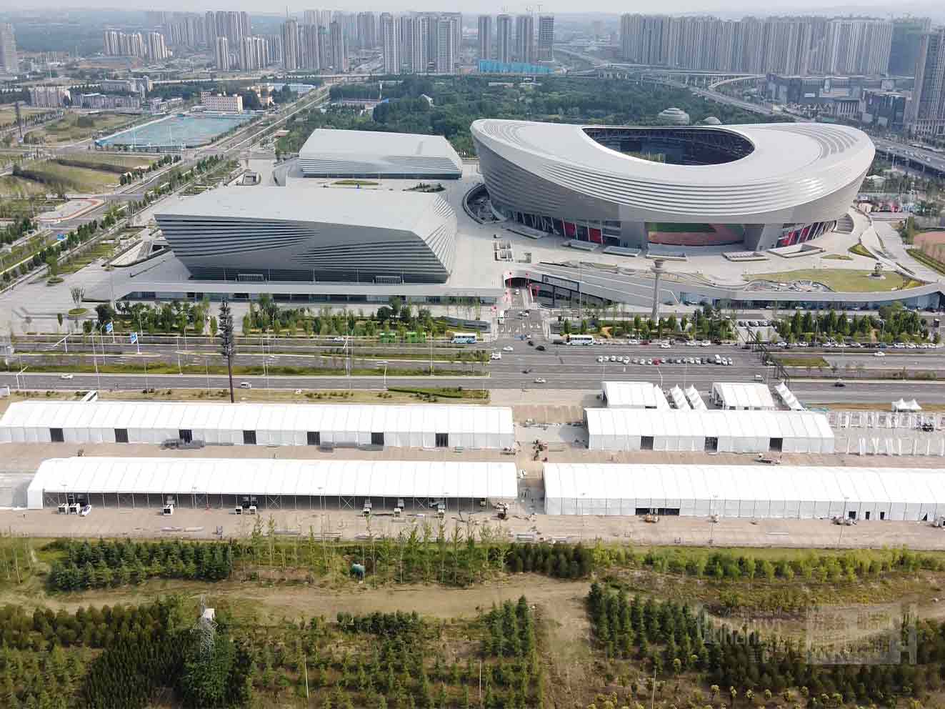 篷房租賃公司搭建奧體萬平白色篷房