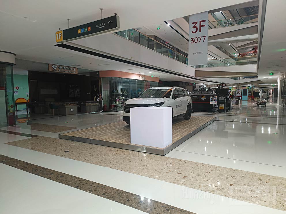 接待臺租賃公司華熠搭建車展地臺和接待臺