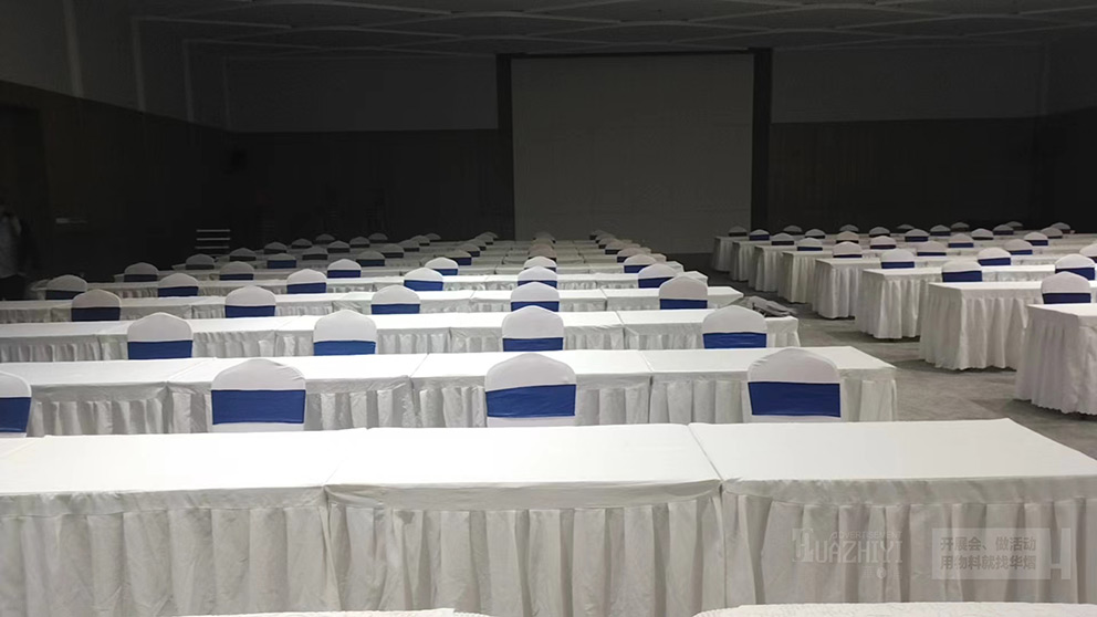 桌椅沙發(fā)租賃公司布置河南省醫(yī)學(xué)科學(xué)院會議現(xiàn)場
