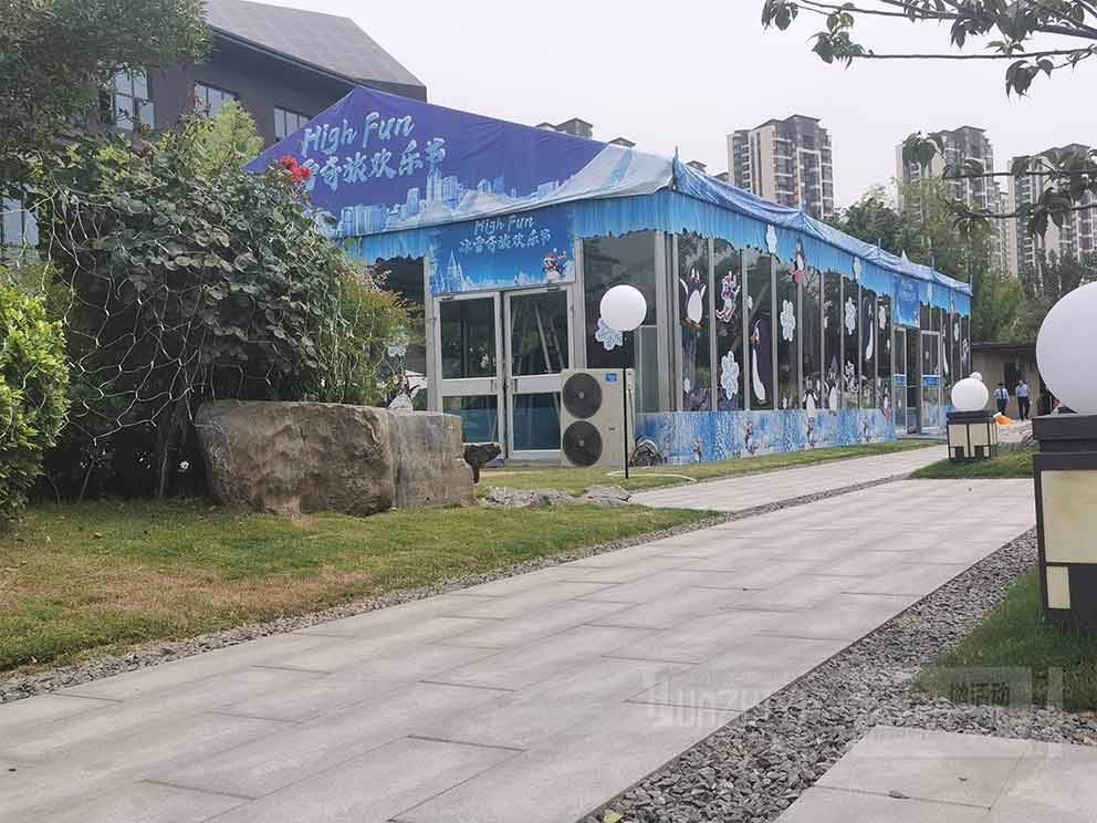 夏季室外活動租賃玻璃篷房時需要搭配空調(diào)