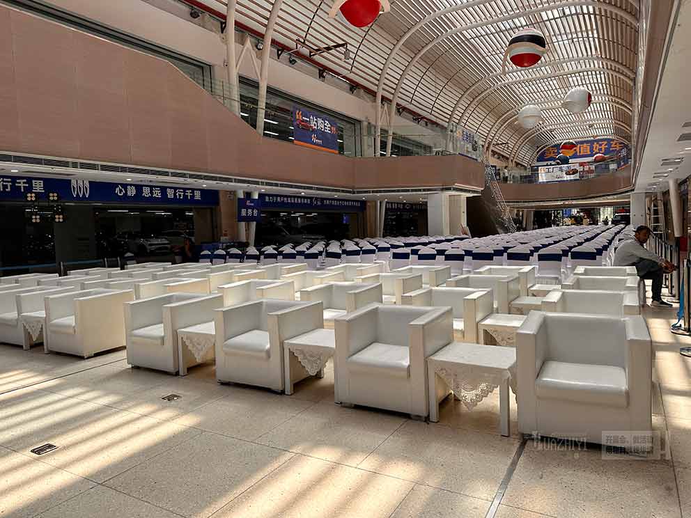 鄭州沙發(fā)桌椅出租公司布置開園儀式觀眾席