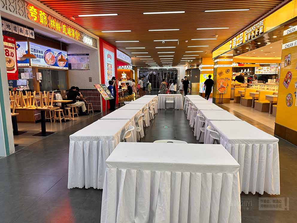 桌椅出租廠家助力商場漫展活動(dòng)