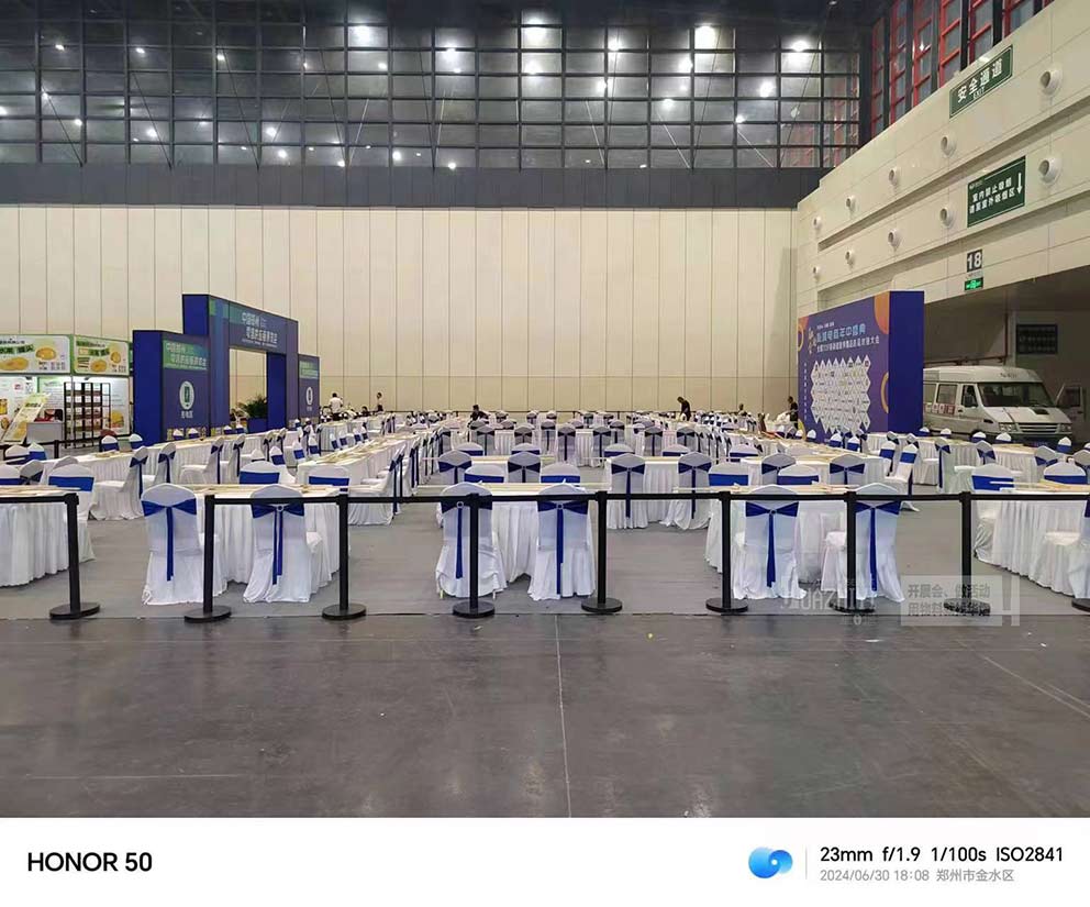 洛陽(yáng)隔離帶出租可以用來分隔會(huì)場(chǎng)和臨時(shí)過道