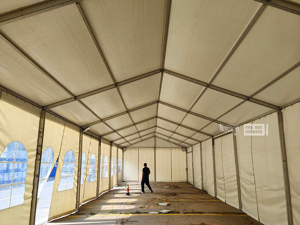洛陽篷房租賃搭建的白色篷房現(xiàn)場(chǎng)細(xì)節(jié)圖來了