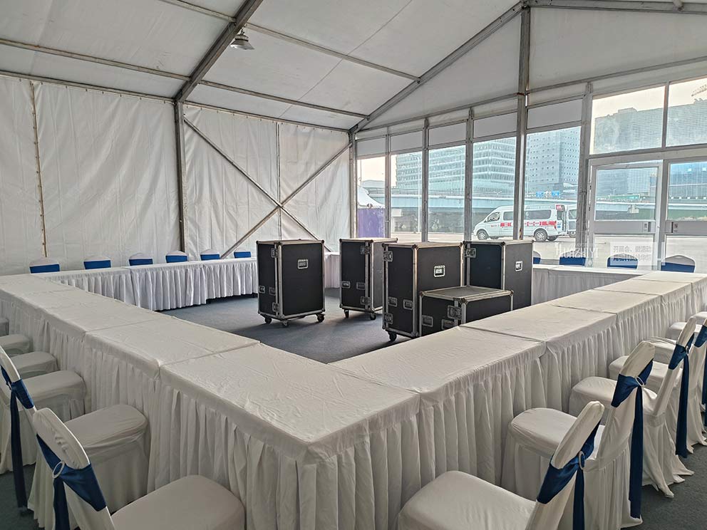 鄭州桌椅出租公司提供千把貴賓椅租賃