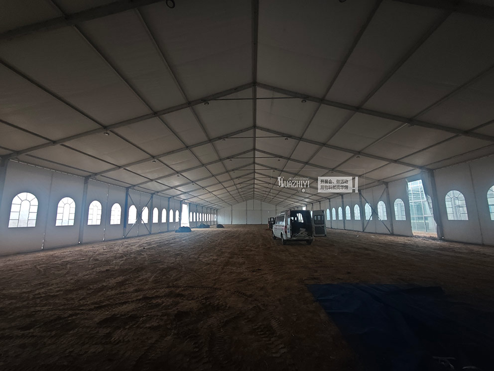 開封篷房租賃搭建大跨度展覽篷房現(xiàn)場(chǎng)