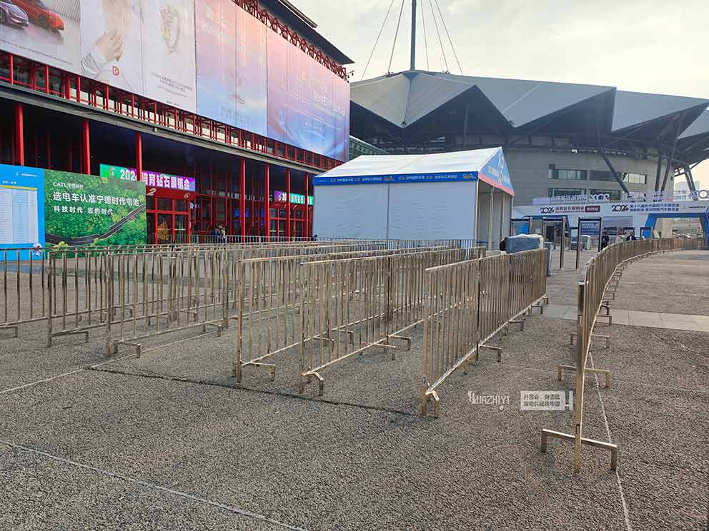 鄭州鐵馬護(hù)欄出租助力會展中心2024金剛石產(chǎn)業(yè)大會