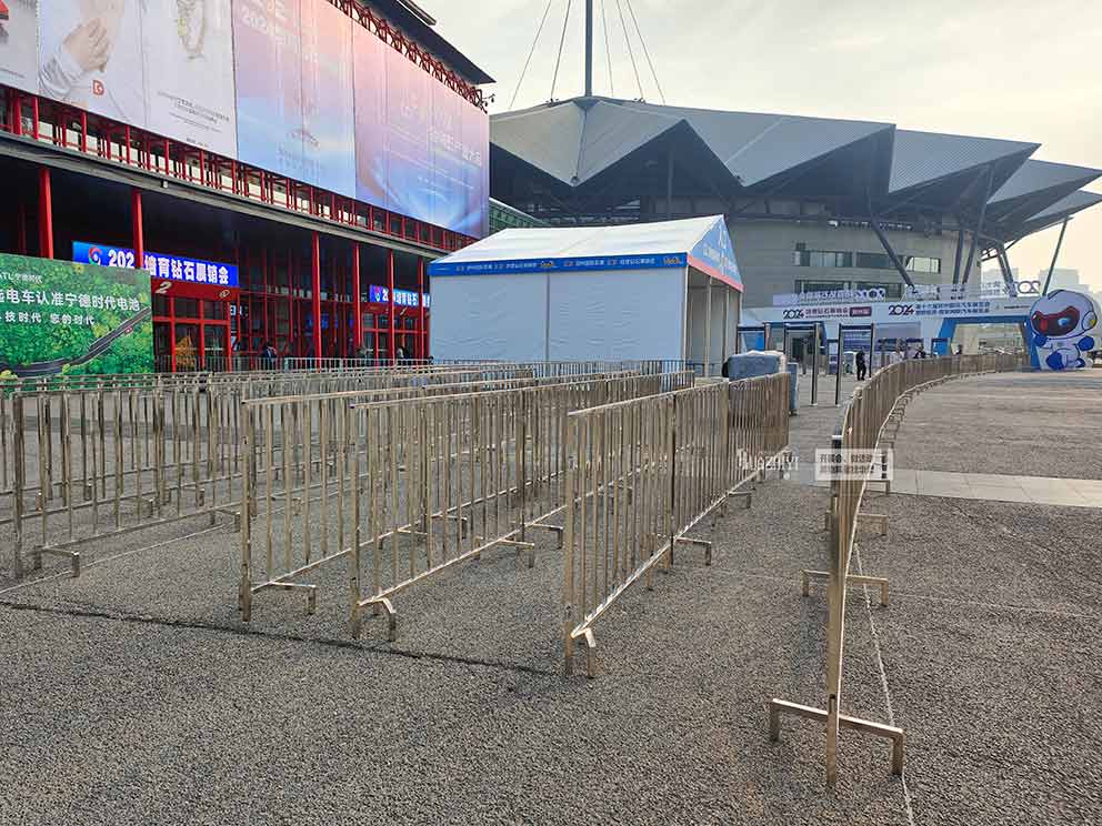 鄭州鐵馬護(hù)欄出租助力會展中心2024金剛石產(chǎn)業(yè)大會