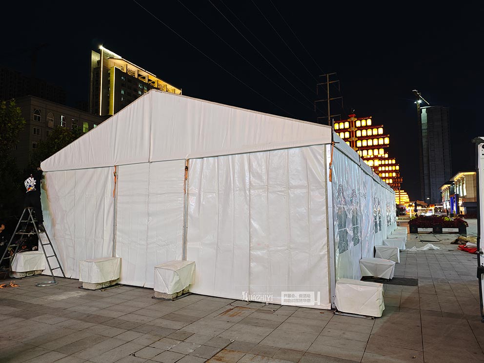 鄭州篷房租賃搭建一座室外短時(shí)特賣白色篷房