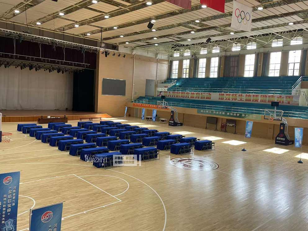 鄭州工商學(xué)院網(wǎng)絡(luò)與數(shù)據(jù)安全大賽現(xiàn)場(chǎng)租賃華熠公司的桌椅