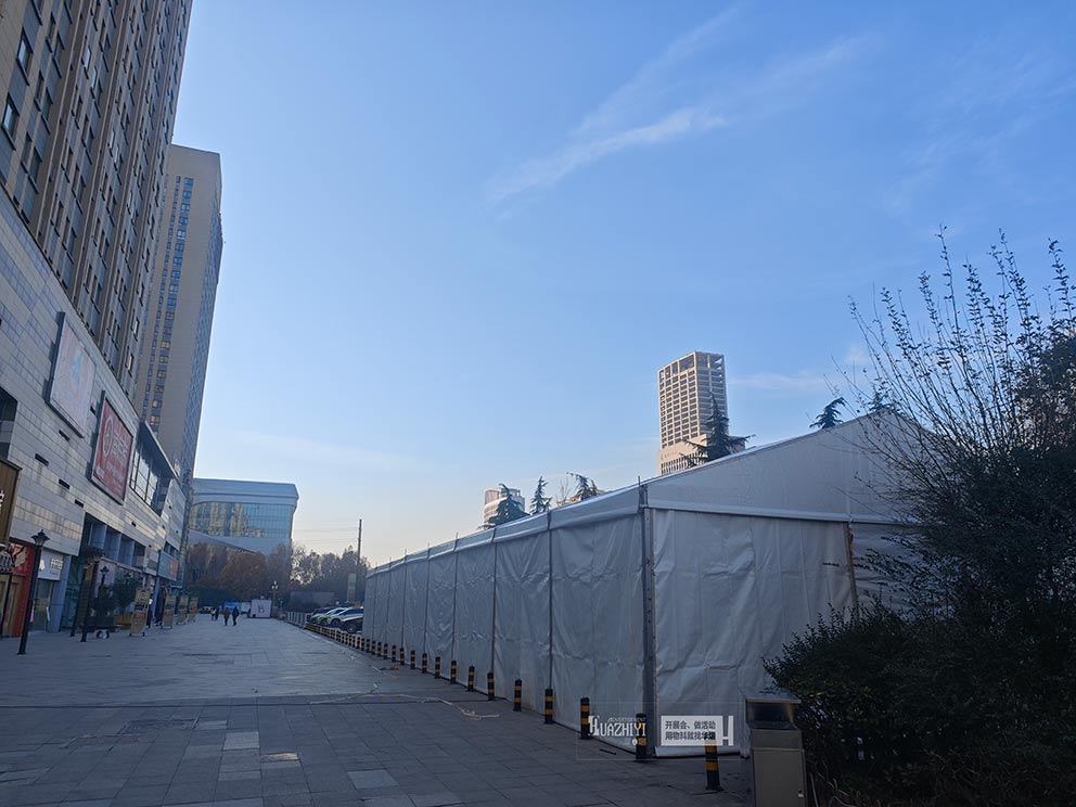 華熠篷房租賃廠家搭建河南省內(nèi)多個(gè)地市俄羅斯特賣篷房