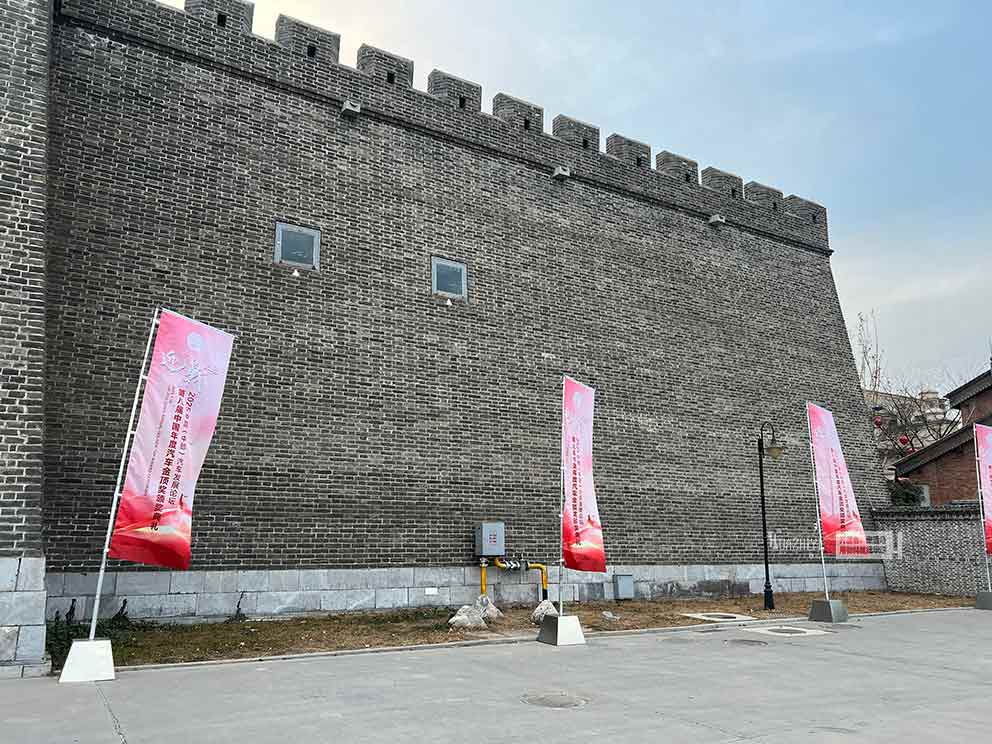 鄭州道旗出租定制畫面是什么材質(zhì)？