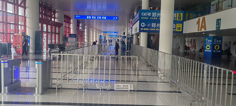 華熠鐵馬護欄租賃公司助力布置活動安檢通道