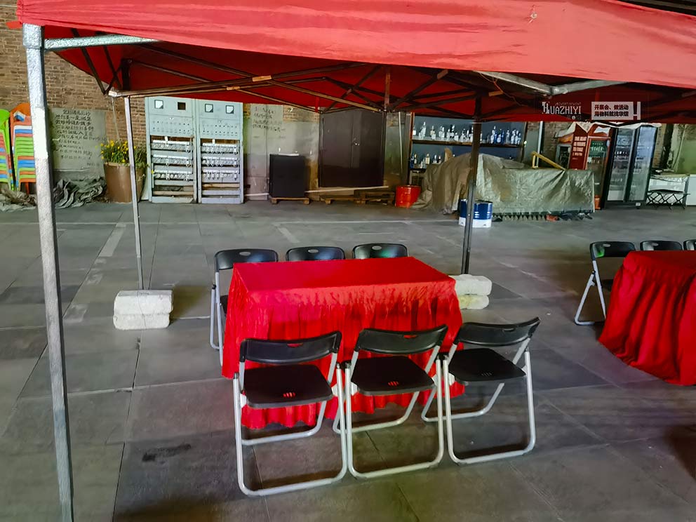 華熠帳篷篷房出租助力紅十字馬拉松各點(diǎn)位物料布場