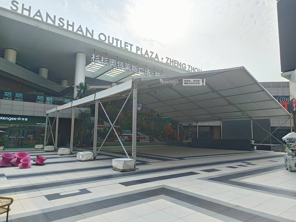 杉杉奧特萊斯廣場篷房由華熠篷房租賃搭建