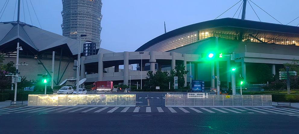  2025鄭州跨境電商博覽會(huì)，華熠防爆欄租賃助力場(chǎng)地安全