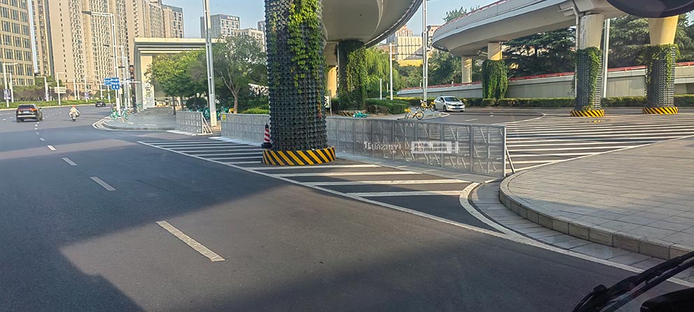  2025鄭州跨境電商博覽會，華熠防爆欄租賃助力場地安全