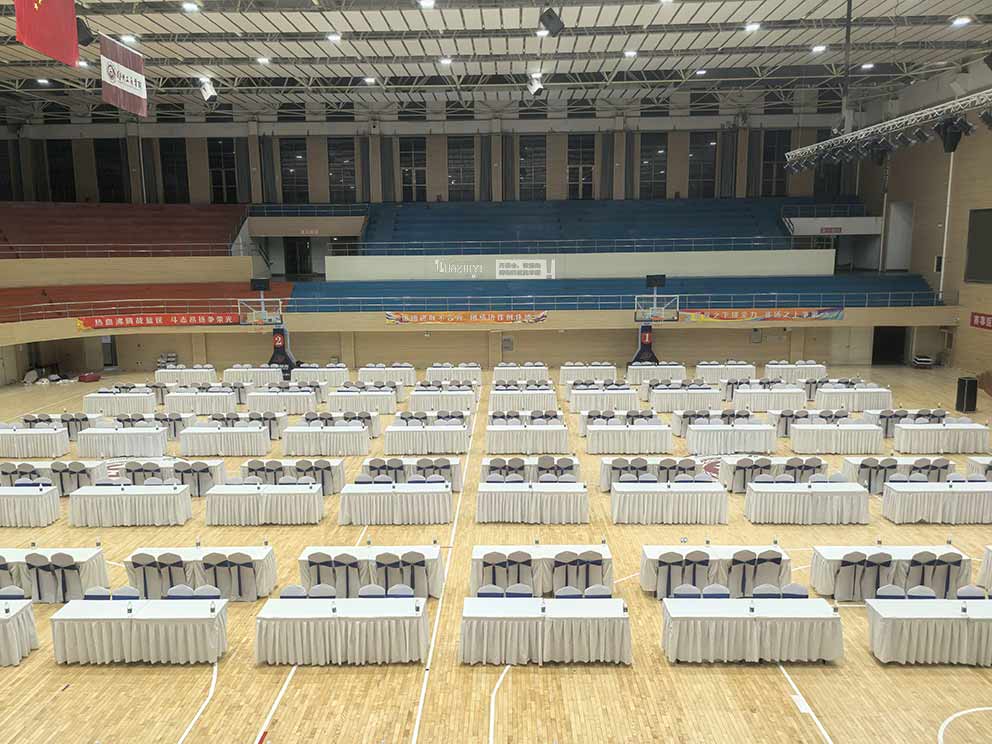 華熠桌椅租賃布場鄭州工商學院畢業(yè)實習與就業(yè)一體化啟動大會